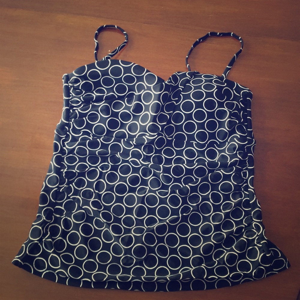 Black and white tankini swim top